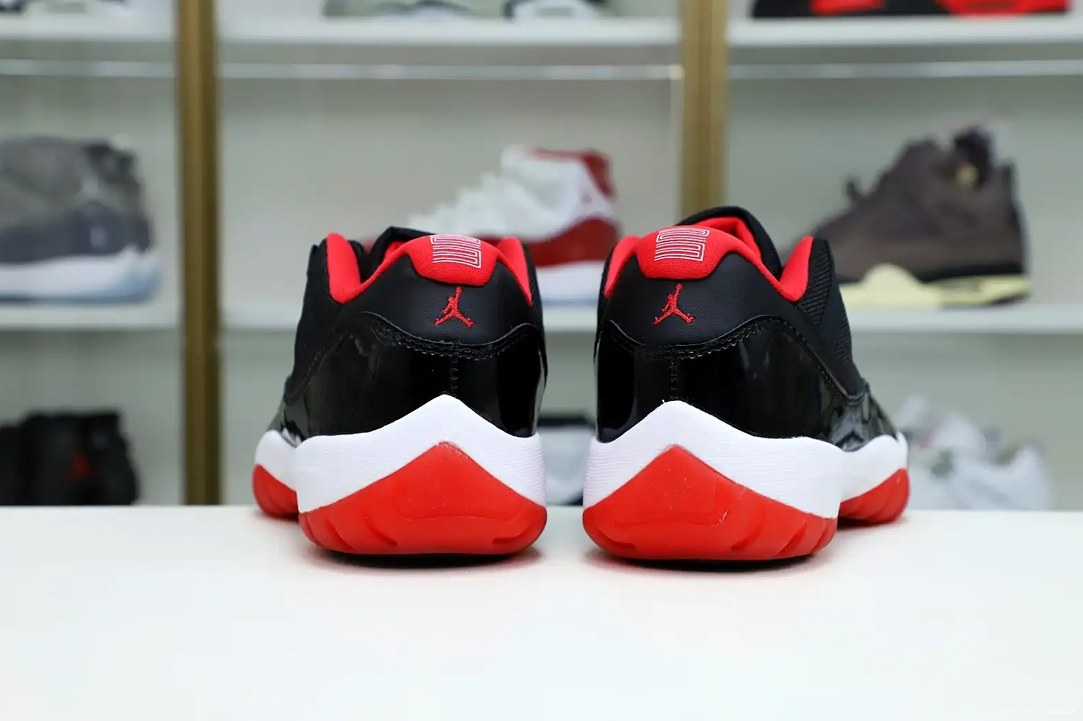BRED RETRO 11 Kimikick JORDAN AIR LOW 0529
